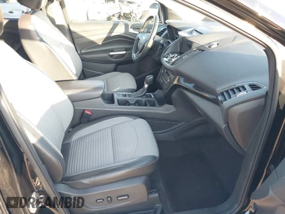 ✅ 2017 Ford Escape Titanium • VIN: 1FMCU0J97HUE96624 • Лот: 43642510. Опубликован ранее на IAAI с пробегом 63 216 миль. Бесплатный доступ к архиву аукционных продаж из США и подробный отчёт об истории автомобиля на DreamBid. Изображение 5.