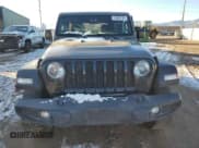 ✅ 2022 Jeep Wrangler Unlimited Willys Sport • VIN: 1C4HJXDN6NW142016 • Lot: 41885135. Wystawiony na Copart z przebiegiem 54 638 mil. Bezpłatny archiwum sprzedaży aukcyjnych z USA i szczegółowy raport historii pojazdu na DreamBid. Zdjęcie 5.