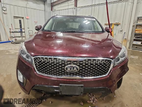 ✅ 2017 Kia Sorento SX • VIN: 5XYPKDA56HG193948 • Lot: 94271825. Listed on Copart with 233,608 mi. Free auction sales archive from the USA and detailed vehicle history report at DreamBid. Image 5.