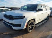 ✅ 2024 Jeep Grand Wagoneer Series II • VIN: 1C4SJSFP2RS119434 • Lot: 41450799. Wystawiony na IAAI z przebiegiem 33 002 mil. Bezpłatny archiwum sprzedaży aukcyjnych z USA i szczegółowy raport historii pojazdu na DreamBid. Zdjęcie 2.