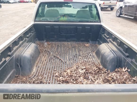 ✅ 1999 Chevrolet S-10 • VIN: 1GCCS1446X8101789 • Lot: 42527229. Wystawiony na IAAI z przebiegiem Nie podano. Bezpłatny archiwum sprzedaży aukcyjnych z USA i szczegółowy raport historii pojazdu na DreamBid. Zdjęcie 8.