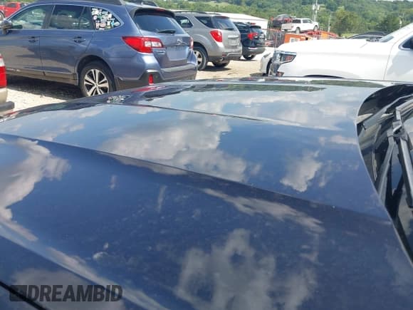 ✅ 2022 Volkswagen Atlas SE • VIN: 1V2LP2CA1NC502304 • Lot: 42828374. Listed on IAAI with 60,782 mi. Free auction sales archive from the USA and detailed vehicle history report at DreamBid. Image 6.