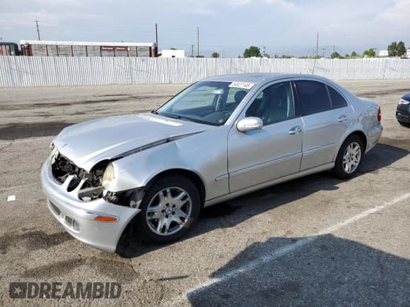 ✅ 2003 Mercedes-Benz E 320 • VIN: WDBUF65J43A157788 • Лот: 54527145. Опубликован ранее на Copart с пробегом 174 892 миль. Бесплатный доступ к архиву аукционных продаж из США и подробный отчёт об истории автомобиля на DreamBid. Изображение 1.