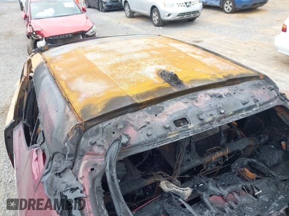 ✅ 2018 Toyota C-HR XLE • VIN: NMTKHMBX4JR042770 • Лот: 43015287. Опубликован ранее на IAAI с пробегом Не указан. Бесплатный доступ к архиву аукционных продаж из США и подробный отчёт об истории автомобиля на DreamBid. Изображение 13.