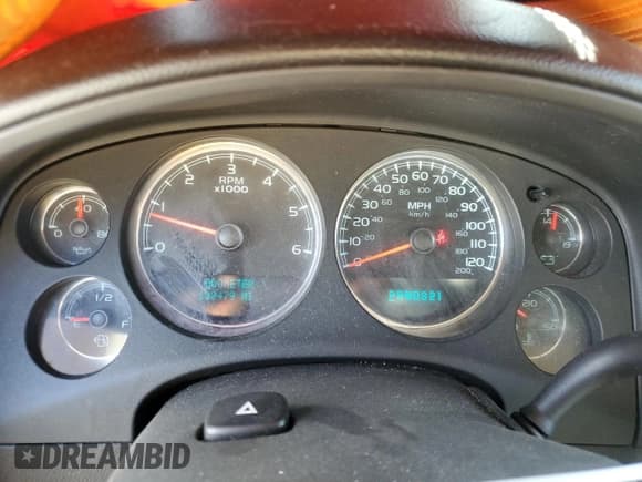 ✅ 2008 Chevrolet Silverado 1500 2LT • VIN: 2GCEC19Y881109091 • Lot: 91432145. Wystawiony na Copart z przebiegiem 138 479 mil. Bezpłatny archiwum sprzedaży aukcyjnych z USA i szczegółowy raport historii pojazdu na DreamBid. Zdjęcie 9.