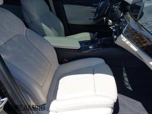 ✅ 2021 BMW 5 Series 540i xDrive • VIN: WBA73BJ02MWW93833 • Lot: 42160043. Listed on IAAI with 59,779 mi. Free auction sales archive from the USA and detailed vehicle history report at DreamBid. Image 5.