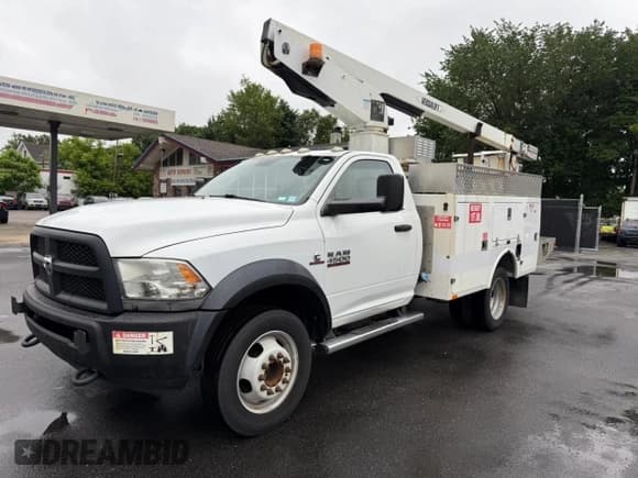 ✅ 2013 Ram 4500 • VIN: 3C7WRKAL3DG563021 • Lot: 61506875. Wystawiony na Copart z przebiegiem 177 291 mil. Bezpłatny archiwum sprzedaży aukcyjnych z USA i szczegółowy raport historii pojazdu na DreamBid. Zdjęcie 2.