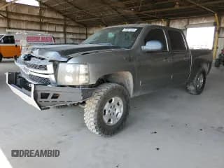 ✅ 2007 Chevrolet Silverado 1500 LTZ • VIN: 2GCFK13Y471505534 • Lot: 64821524. Listed on Copart with 215,107 mi. Free auction sales archive from the USA and detailed vehicle history report at DreamBid. Image 1.