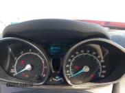 ✅ 2014 Ford Fiesta SE • VIN: 3FADP4BJ5EM239399 • Lot: 43334063. Wystawiony na IAAI z przebiegiem 92 341 mil. Bezpłatny archiwum sprzedaży aukcyjnych z USA i szczegółowy raport historii pojazdu na DreamBid. Zdjęcie 15.