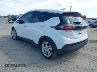 ✅ 2023 Chevrolet Bolt EV 1LT • VIN: 1G1FW6S0XP4120277 • Lot: 40609113. Wystawiony na IAAI z przebiegiem 21 882 mil. Bezpłatny archiwum sprzedaży aukcyjnych z USA i szczegółowy raport historii pojazdu na DreamBid. Zdjęcie 3.