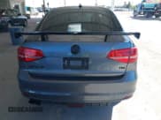 ✅ 2015 Volkswagen Jetta S • VIN: 3VWLA7AJ0FM290883 • Lot: 43404610. Wystawiony na IAAI z przebiegiem 88 648 mil. Bezpłatny archiwum sprzedaży aukcyjnych z USA i szczegółowy raport historii pojazdu na DreamBid. Zdjęcie 17.