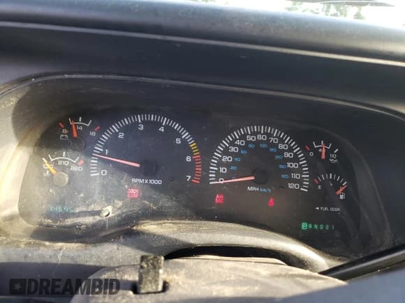 ✅ 2000 Dodge Durango • VIN: 1B4HS28N3YF101693 • Lot: 62966245. Wystawiony na Copart z przebiegiem 146 453 mil. Bezpłatny archiwum sprzedaży aukcyjnych z USA i szczegółowy raport historii pojazdu na DreamBid. Zdjęcie 9.