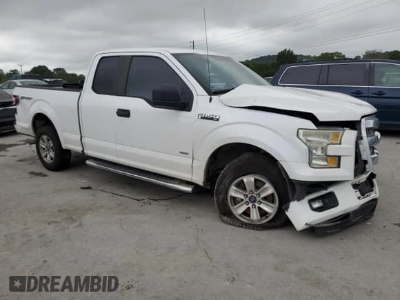 ✅ 2015 Ford F-150 XL • VIN: 1FTEX1CP2FKD24466 • Lot: 63043515. Wystawiony na Copart z przebiegiem 156 306 mil. Bezpłatny archiwum sprzedaży aukcyjnych z USA i szczegółowy raport historii pojazdu na DreamBid. Zdjęcie 4.