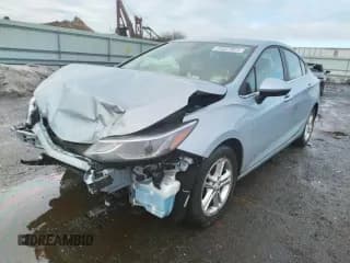 ✅ 2018 Chevrolet Cruze LT • VIN: 1G1BE5SM3J7101896 • Lot: 34337922. Listed on Copart with 52,303 mi. Free auction sales archive from the USA and detailed vehicle history report at DreamBid. Image 2.