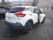 ✅ 2020 Nissan Kicks S • VIN: 3N1CP5BV8LL519158 • Лот: 41214539. Опубликован ранее на IAAI с пробегом Не указан. Бесплатный доступ к архиву аукционных продаж из США и подробный отчёт об истории автомобиля на DreamBid. Изображение 4.