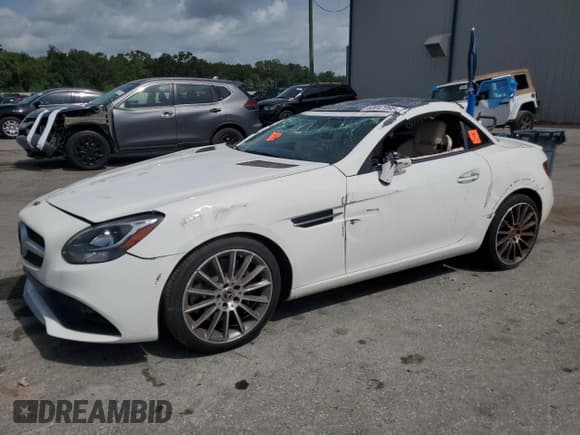 ✅ 2020 Mercedes-Benz SLC 300 • VIN: WDDPK3JA7LF166301 • Lot: 60047095. Wystawiony na Copart z przebiegiem 35 134 mil. Bezpłatny archiwum sprzedaży aukcyjnych z USA i szczegółowy raport historii pojazdu na DreamBid. Zdjęcie 1.