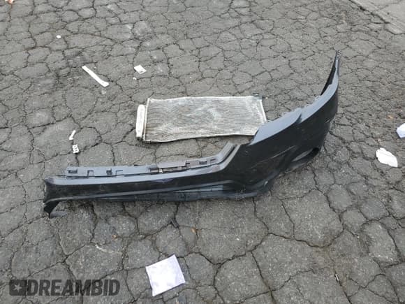 ✅ 2020 Chevrolet Silverado 1500 Custom • VIN: 3GCPWBEK3LG203919 • Lot: 82599004. Wystawiony na Copart z przebiegiem 67 250 mil. Bezpłatny archiwum sprzedaży aukcyjnych z USA i szczegółowy raport historii pojazdu na DreamBid. Zdjęcie 14.