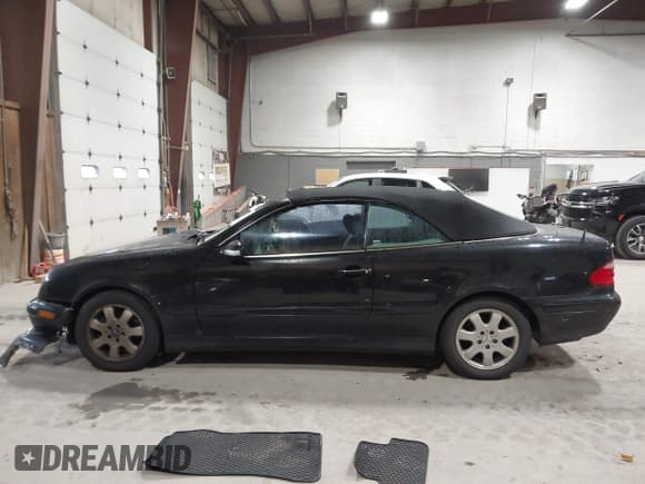 ✅ 2003 Mercedes-Benz CLK 320 • VIN: WDBLK65G43T135757 • Lot: 43677782. Wystawiony na IAAI z przebiegiem 147 323 mil. Bezpłatny archiwum sprzedaży aukcyjnych z USA i szczegółowy raport historii pojazdu na DreamBid. Zdjęcie 14.