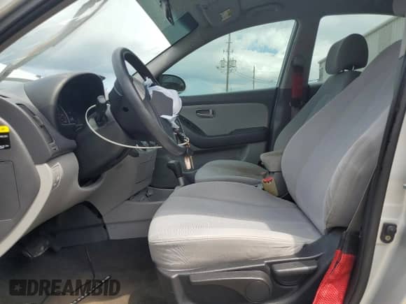 2009 Hyundai Elantra GLS z VIN KMHDU46DX9U688971, wystawiony jako Copart lot #69621965 z przebiegiem Nie podano mil oraz Szkoda całkowita • Salvage title. Historia ofert i sprzedaży dostępna na DreamBid. Obrazek 7.