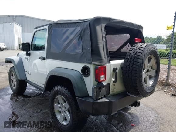 ✅ 2012 Jeep Wrangler Rubicon • VIN: 1C4BJWCG5CL151534 • Lot: 42284797. Listed on IAAI with 114,719 mi. Free auction sales archive from the USA and detailed vehicle history report at DreamBid. Image 3.