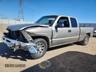 2003 Chevrolet Silverado 1500 LS с VIN 2GCEC19V731396406, выставлен на аукционе Copart как лот 84659565 с пробегом Не указан миль и Списание • Salvage title. История ставок и продаж доступна на DreamBid. Изображение 1.
