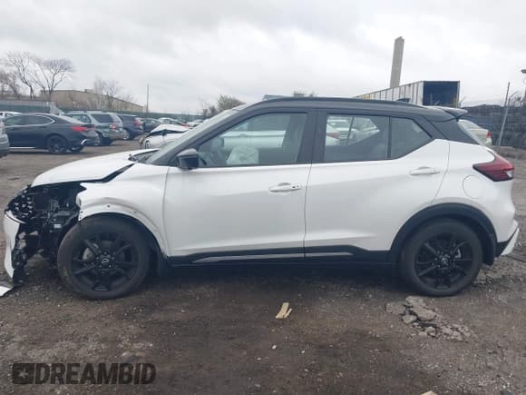 ✅ 2024 Nissan Kicks SR • VIN: 3N1CP5DV5RL478607 • Лот: 41899692. Опубликован ранее на IAAI с пробегом 10 552 миль. Бесплатный доступ к архиву аукционных продаж из США и подробный отчёт об истории автомобиля на DreamBid. Изображение 13.