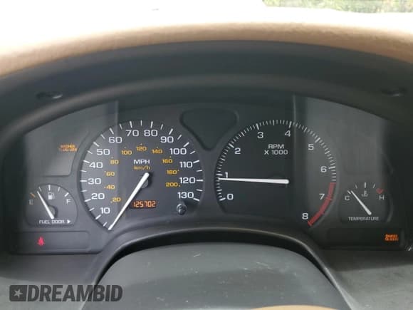 ✅ 2000 Saturn LW • VIN: 1G8JW82R7YY625810 • Лот: 68722285. Опубликован ранее на Copart с пробегом 125 702 миль. Бесплатный доступ к архиву аукционных продаж из США и подробный отчёт об истории автомобиля на DreamBid. Изображение 9.