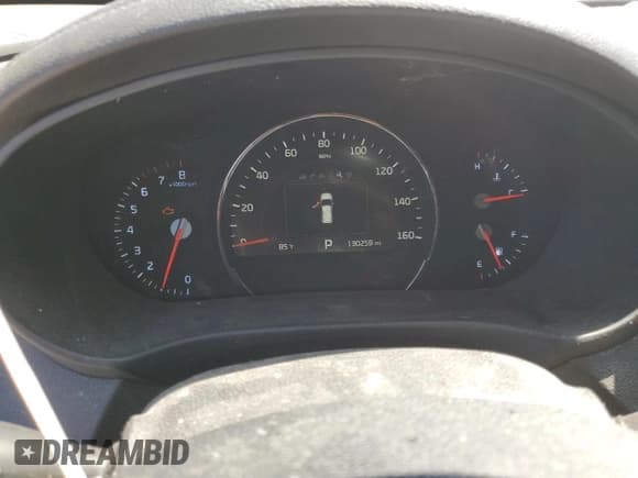 ✅ 2016 Kia Sorento SXL • VIN: 5XYPK4A15GG049674 • Lot: 52655265. Listed on Copart with 130,259 mi. Free auction sales archive from the USA and detailed vehicle history report at DreamBid. Image 9.