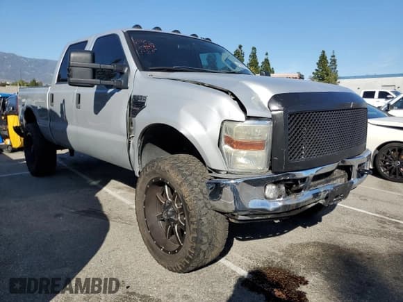 ✅ 2008 Ford F-250 XL • VIN: 1FTSW21R08EB69725 • Лот: 46259525. Опубликован ранее на Copart с пробегом 137 627 миль. Бесплатный доступ к архиву аукционных продаж из США и подробный отчёт об истории автомобиля на DreamBid. Изображение 4.