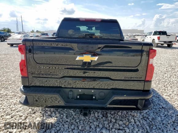 ✅ 2024 Chevrolet Silverado 1500 Custom • VIN: 3GCPABEK7RG162010 • Лот: 90103405. Опубликован ранее на Copart с пробегом 20 549 миль. Бесплатный доступ к архиву аукционных продаж из США и подробный отчёт об истории автомобиля на DreamBid. Изображение 6.