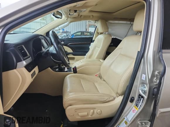 ✅ 2014 Toyota Highlander Limited • VIN: 5TDDCRFH3ES006549 • Лот: 66188285. Опубликован ранее на Copart с пробегом 153 373 миль. Бесплатный доступ к архиву аукционных продаж из США и подробный отчёт об истории автомобиля на DreamBid. Изображение 7.