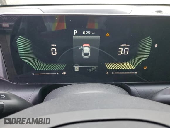 ✅ 2025 Kia K4 LXS • VIN: 3KPFT4DE8SE113574 • Лот: 93068055. Опубликован ранее на Copart с пробегом 14 863 миль. Бесплатный доступ к архиву аукционных продаж из США и подробный отчёт об истории автомобиля на DreamBid. Изображение 9.