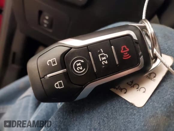 ✅ 2015 Ford F-150 XLT • VIN: 1FTFW1EF1FKD80880 • Lot: 40958352. Listed on IAAI with 114,911 mi. Free auction sales archive from the USA and detailed vehicle history report at DreamBid. Image 11.