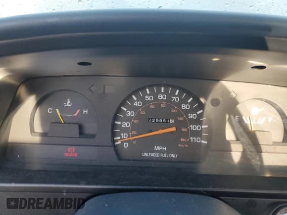 ✅ 1991 Toyota Pickup • VIN: JT4RN81A5M5108444 • Lot: 84263254. Listed on Copart with 229,851 mi. Free auction sales archive from the USA and detailed vehicle history report at DreamBid. Image 9.