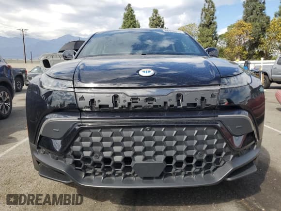 ✅ 2023 Fisker Ocean One • VIN: VCF1ZBU22PG002643 • Lot: 86328075. Wystawiony na Copart z przebiegiem 14 986 mil. Bezpłatny archiwum sprzedaży aukcyjnych z USA i szczegółowy raport historii pojazdu na DreamBid. Zdjęcie 5.