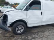 ✅ 2024 GMC Savana Cargo • VIN: 1GTW7AFPXR1232550 • Лот: 42440041. Опубликован ранее на IAAI с пробегом 3 746 миль. Бесплатный доступ к архиву аукционных продаж из США и подробный отчёт об истории автомобиля на DreamBid. Изображение 17.