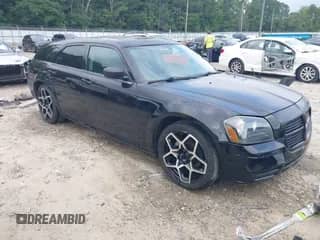 2005 Dodge Magnum SE с VIN 2D4FV48T75H617094, выставлен на аукционе IAAI как лот 43032594 с пробегом 165 780 миль миль и . История ставок и продаж доступна на DreamBid. Изображение 1.