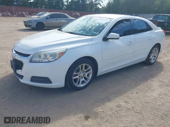 2014 Chevrolet Malibu LT z VIN 1G11C5SL5EF168603, wystawiony jako IAAI lot #43313799 z przebiegiem 123 263 mil mil oraz . Historia ofert i sprzedaży dostępna na DreamBid. Obrazek 2.