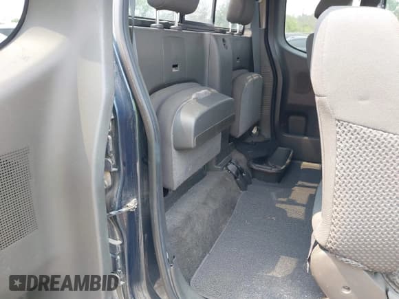 ✅ 2018 Nissan Frontier Pro-4X • VIN: 1N6AD0CW4JN700534 • Lot: 42872026. Listed on IAAI with 119,250 mi. Free auction sales archive from the USA and detailed vehicle history report at DreamBid. Image 8.