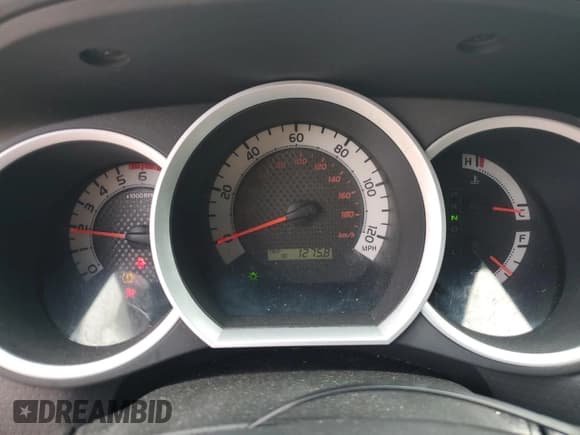 ✅ 2011 Toyota Tacoma PreRunner • VIN: 5TFJU4GNXBX010000 • Lot: 85889915. Listed on Copart with 216,189 mi. Free auction sales archive from the USA and detailed vehicle history report at DreamBid. Image 9.