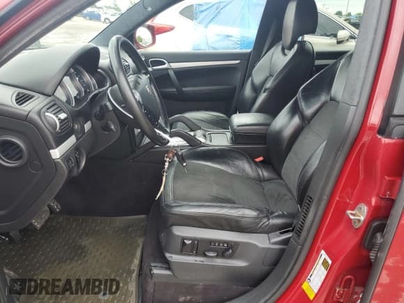 ✅ 2008 Porsche Cayenne GTS • VIN: WP1AD29P88LA70990 • Lot: 54580254. Wystawiony na Copart z przebiegiem 220 605 mil. Bezpłatny archiwum sprzedaży aukcyjnych z USA i szczegółowy raport historii pojazdu na DreamBid. Zdjęcie 7.