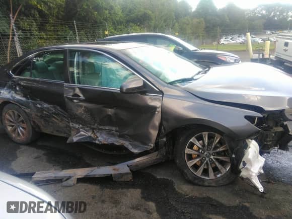 2016 Toyota Camry XLE with VIN 4T1BF1FK2GU527753, listed as a IAAI auction lot 42742790 with Not provided miles and . Bid and sale history available at DreamBid. Image 14.