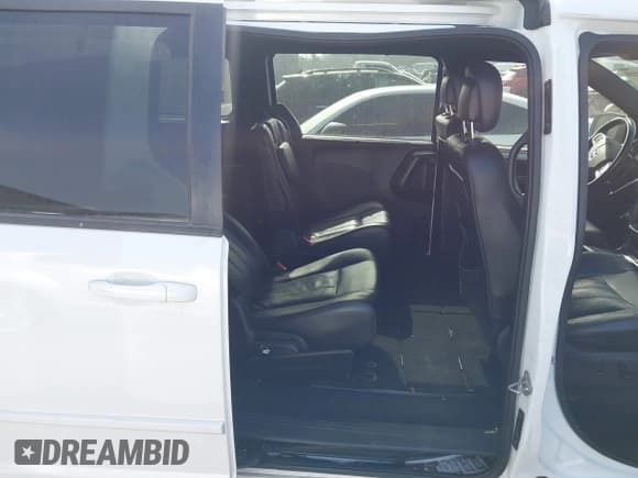 ✅ 2017 Dodge Grand Caravan GT • VIN: 2C4RDGEG9HR774341 • Lot: 43589218. Wystawiony na IAAI z przebiegiem 188 973 mil. Bezpłatny archiwum sprzedaży aukcyjnych z USA i szczegółowy raport historii pojazdu na DreamBid. Zdjęcie 8.