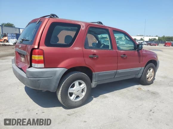 ✅ 2003 Ford Escape XLS Popular • VIN: 1FMYU02123KB12526 • Lot: 66698625. Listed on Copart with 109,690 mi. Free auction sales archive from the USA and detailed vehicle history report at DreamBid. Image 3.