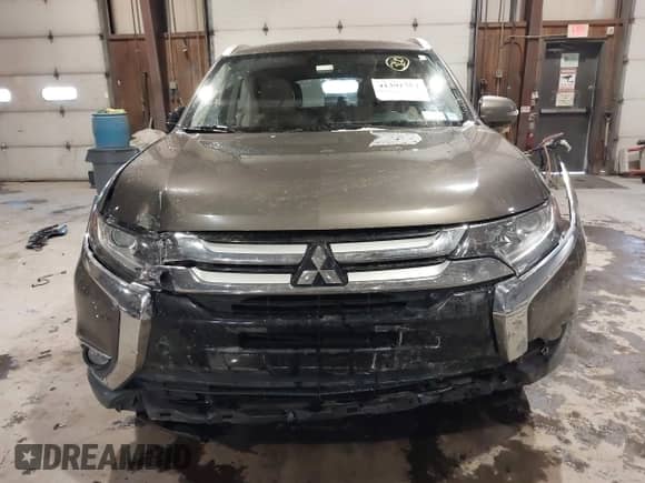 2017 Mitsubishi Outlander SE с VIN JA4AZ3A35HZ069126, выставлен на аукционе IAAI как лот 41391754 с пробегом 70 160 миль миль и . История ставок и продаж доступна на DreamBid. Изображение 6.