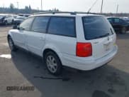 ✅ 2000 Volkswagen Passat • VIN: WVWRH23B6YE278750 • Лот: 42415831. Опубликован ранее на IAAI с пробегом 110 866 миль. Бесплатный доступ к архиву аукционных продаж из США и подробный отчёт об истории автомобиля на DreamBid. Изображение 3.