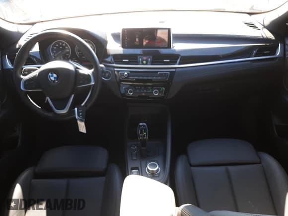 ✅ 2020 BMW X2 sDrive28i • VIN: WBXYH9C01L5N99206 • Lot: 65904342. Wystawiony na Copart z przebiegiem 22 624 mil. Bezpłatny archiwum sprzedaży aukcyjnych z USA i szczegółowy raport historii pojazdu na DreamBid. Zdjęcie 9.