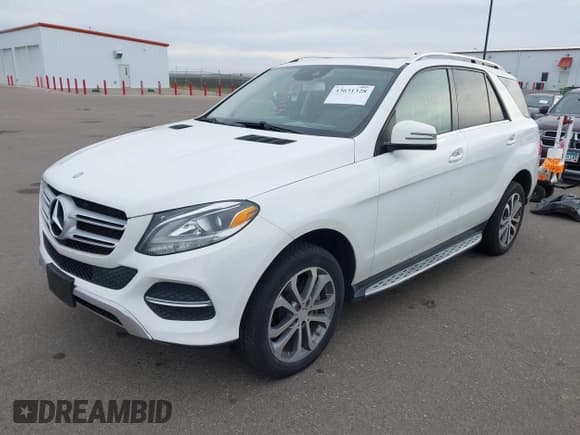 ✅ 2016 Mercedes-Benz GLE 350 • VIN: 4JGDA5HB4GA666926 • Lot: 43631328. Wystawiony na IAAI z przebiegiem 135 296 mil. Bezpłatny archiwum sprzedaży aukcyjnych z USA i szczegółowy raport historii pojazdu na DreamBid. Zdjęcie 17.