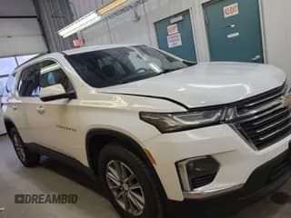 ✅ 2022 Chevrolet Traverse LT Cloth • VIN: 1GNERGKW8NJ187096 • Lot: 42284067. Wystawiony na IAAI z przebiegiem 112 792 mil. Bezpłatny archiwum sprzedaży aukcyjnych z USA i szczegółowy raport historii pojazdu na DreamBid. Zdjęcie 1.