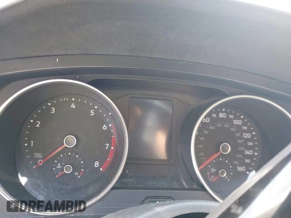 ✅ 2018 Volkswagen Tiguan SEL • VIN: 3VV3B7AX4JM073500 • Лот: 42279184. Опубликован ранее на IAAI с пробегом Не указан. Бесплатный доступ к архиву аукционных продаж из США и подробный отчёт об истории автомобиля на DreamBid. Изображение 16.